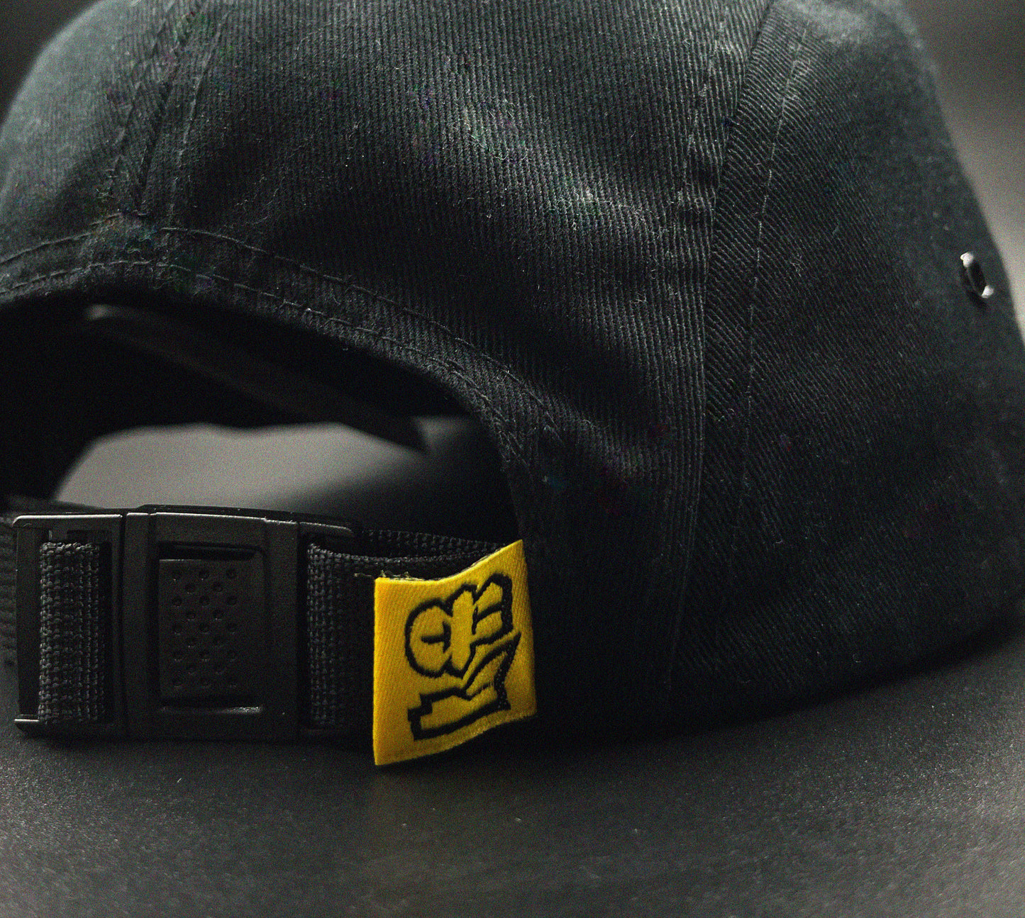 Yellow vibrant label in the back of this amazing streetwear cap